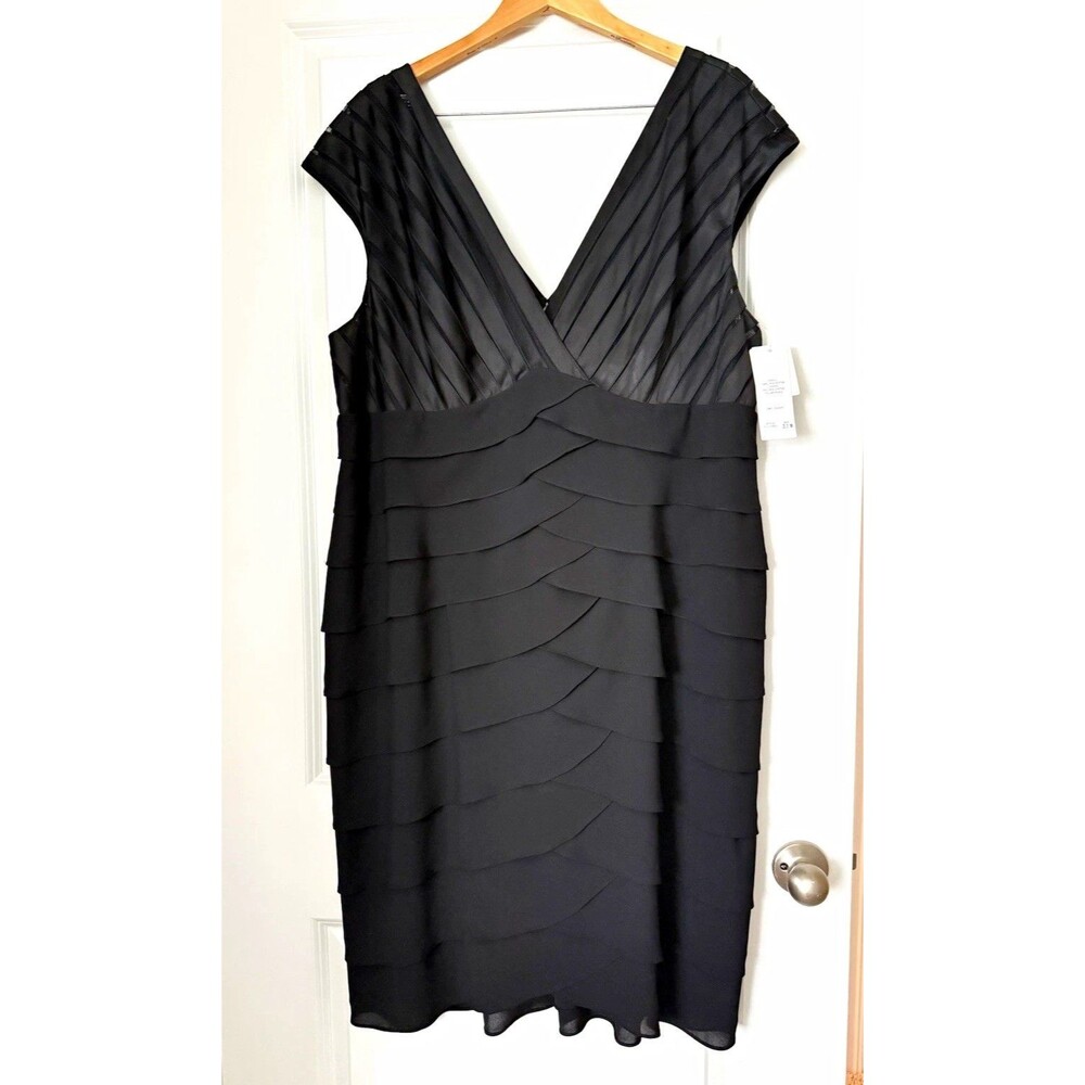 NWT Adrianna Papell Woman 22W Black V Neck Layered Cocktail Dress Sleeveless